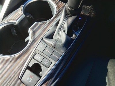 2018 Toyota camry - Thumbnail