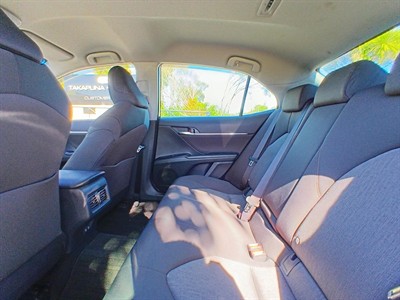 2018 Toyota camry - Thumbnail