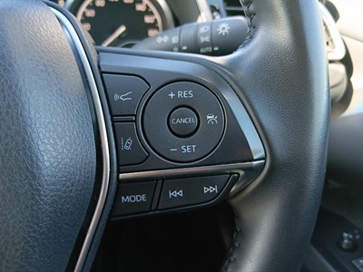 2018 Toyota camry - Thumbnail