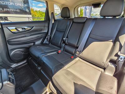 2020 Nissan X-trail - Thumbnail