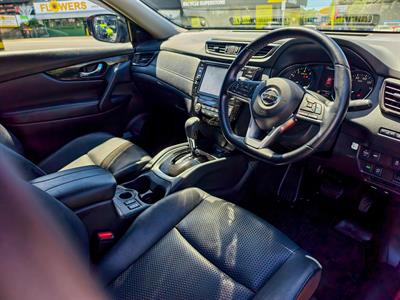 2020 Nissan X-trail - Thumbnail