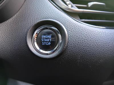 2019 Toyota C-HR - Thumbnail