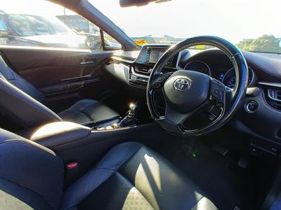 2019 Toyota C-HR - Thumbnail