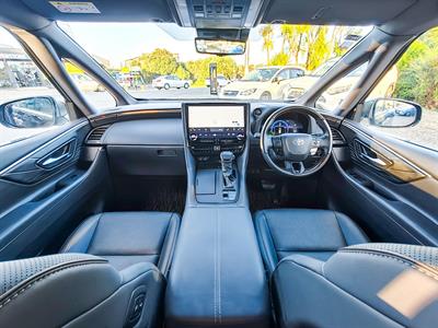 2025 Toyota Alphard - Thumbnail