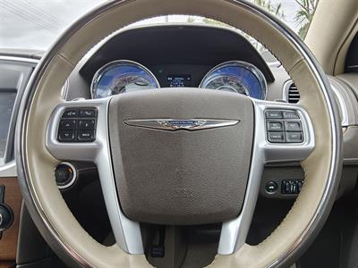 2015 CHRYSLER 300C - Thumbnail