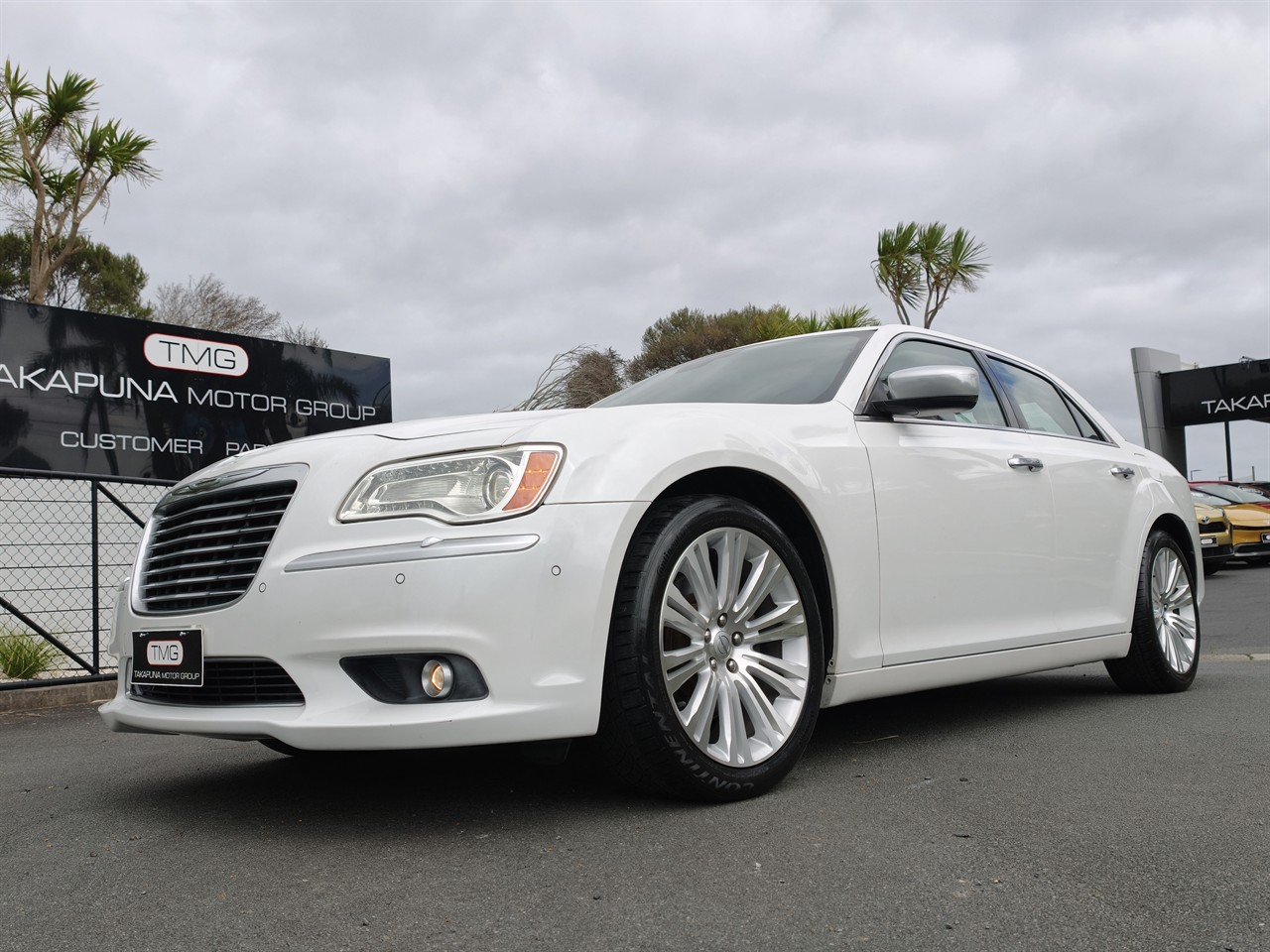 2015 CHRYSLER 300C