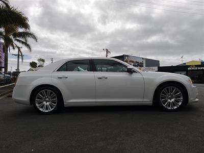 2015 CHRYSLER 300C - Thumbnail