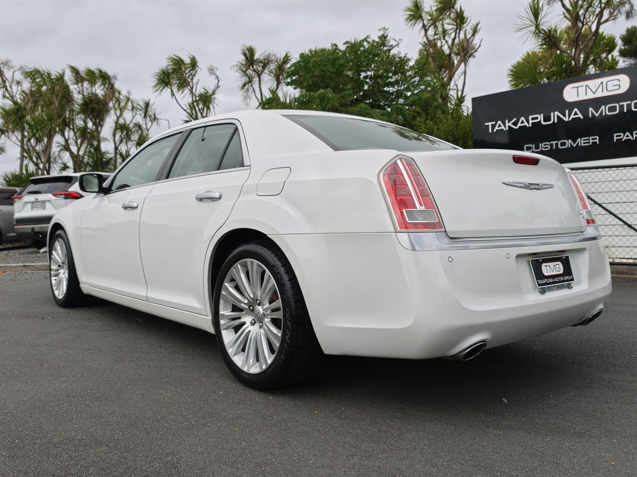 2015 CHRYSLER 300C