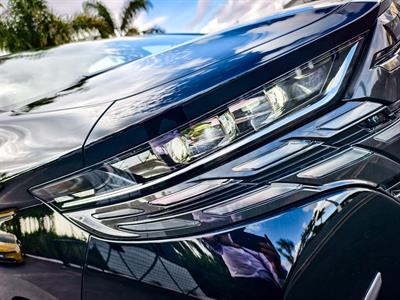 2025 Toyota Alphard - Thumbnail