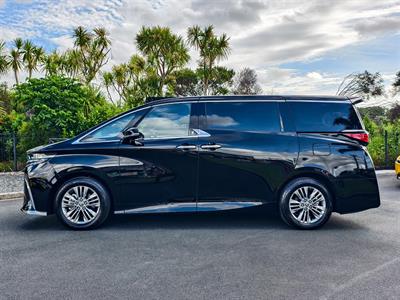 2025 Toyota Alphard - Thumbnail