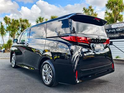 2025 Toyota Alphard - Thumbnail