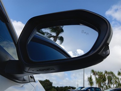 2018 Toyota C-HR - Thumbnail