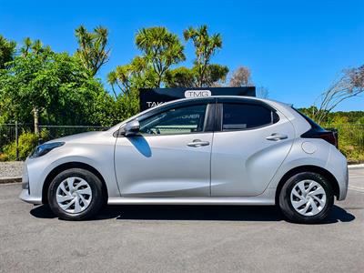 2020 Toyota Yaris - Thumbnail