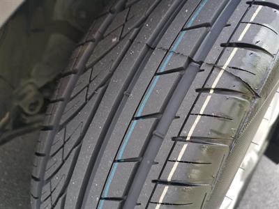 2017 Toyota C-HR - Thumbnail