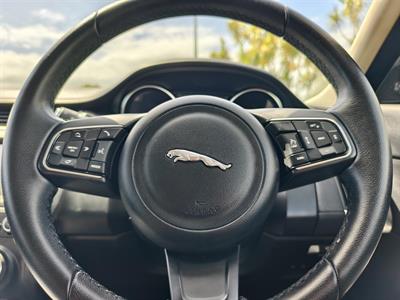 2019 Jaguar E-PACE - Thumbnail