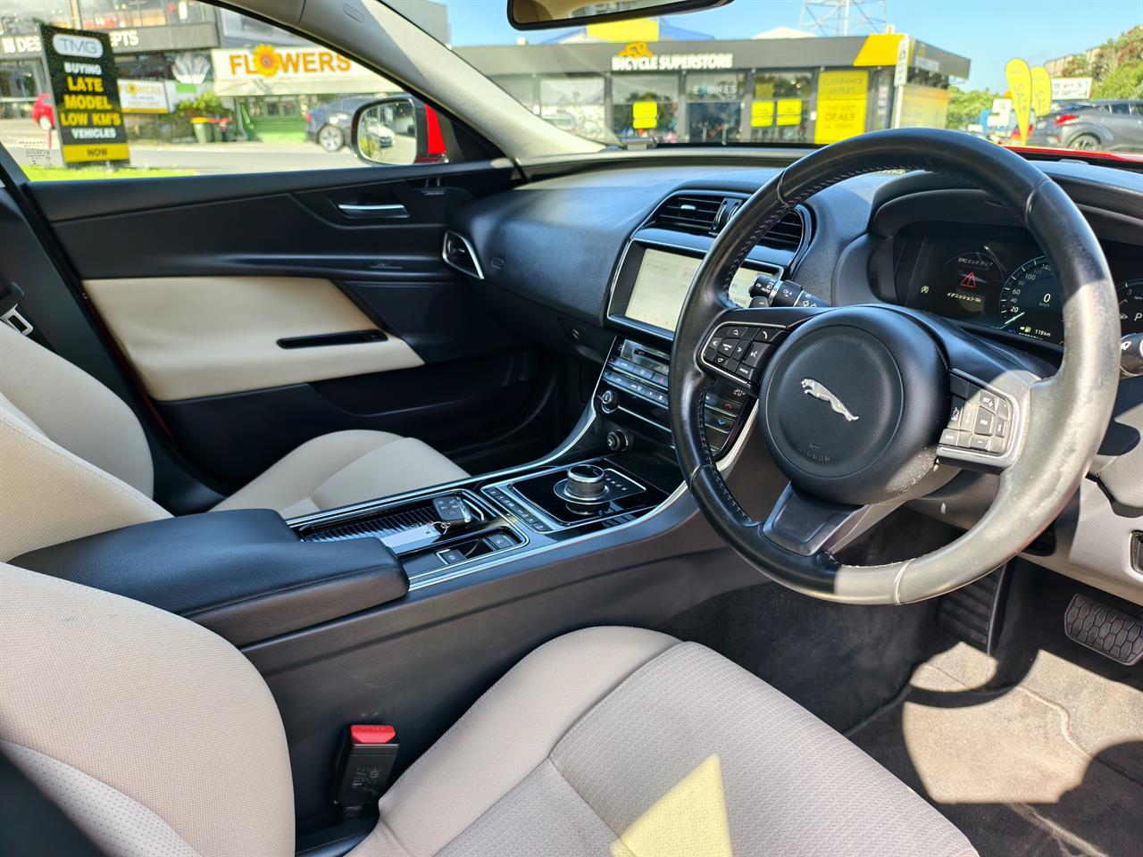 2018 Jaguar XE