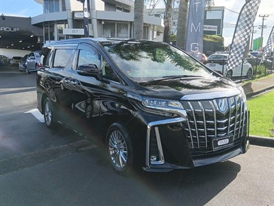 2023 Toyota Alphard - Thumbnail