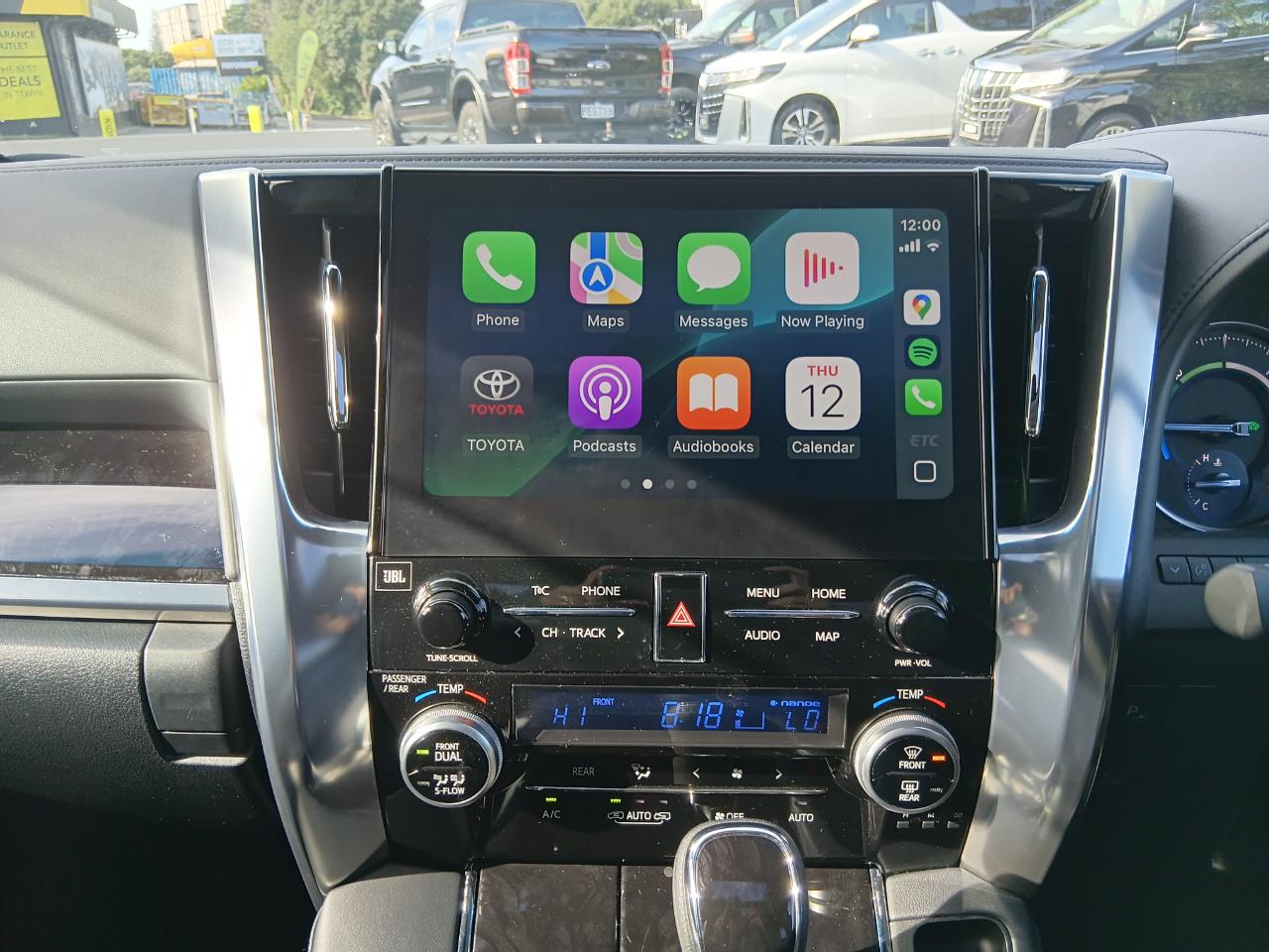 2023 Toyota Alphard