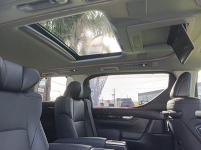 2023 Toyota Alphard - Thumbnail