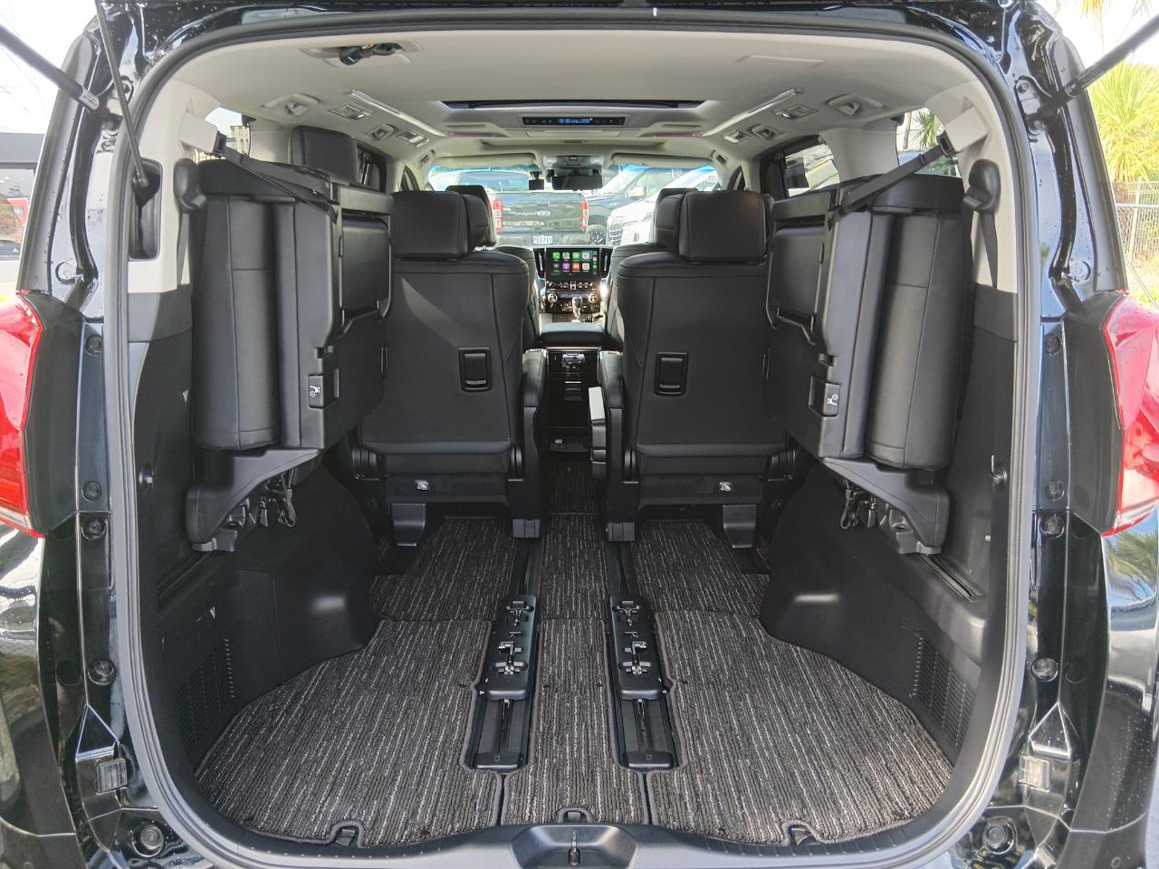 2023 Toyota Alphard