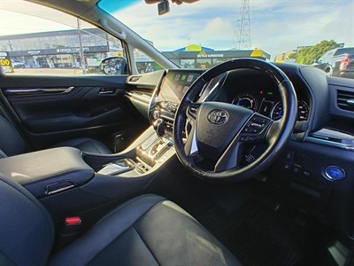 2023 Toyota Alphard - Thumbnail