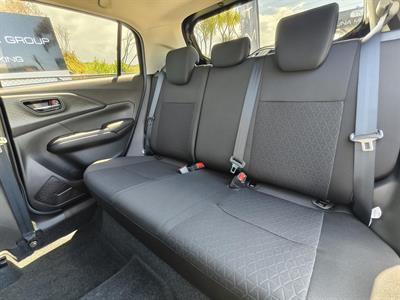 2024 Suzuki Swift - Thumbnail