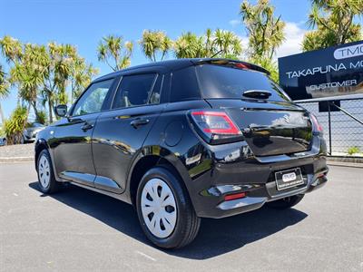 2024 Suzuki Swift - Thumbnail