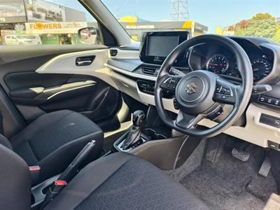 2024 Suzuki Swift - Thumbnail