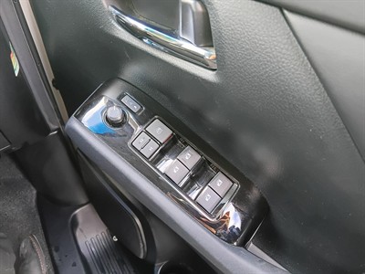 2018 Toyota Alphard - Thumbnail