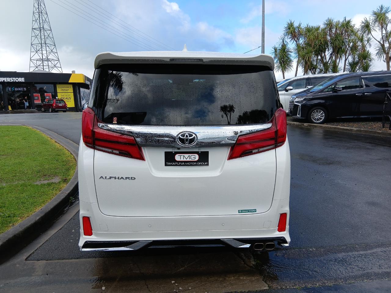2018 Toyota Alphard