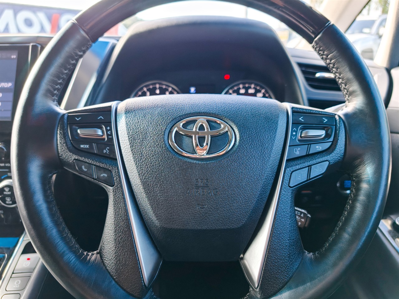 2022 Toyota Alphard