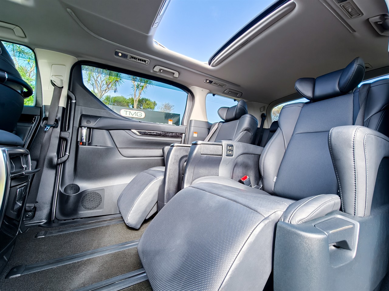 2022 Toyota Alphard