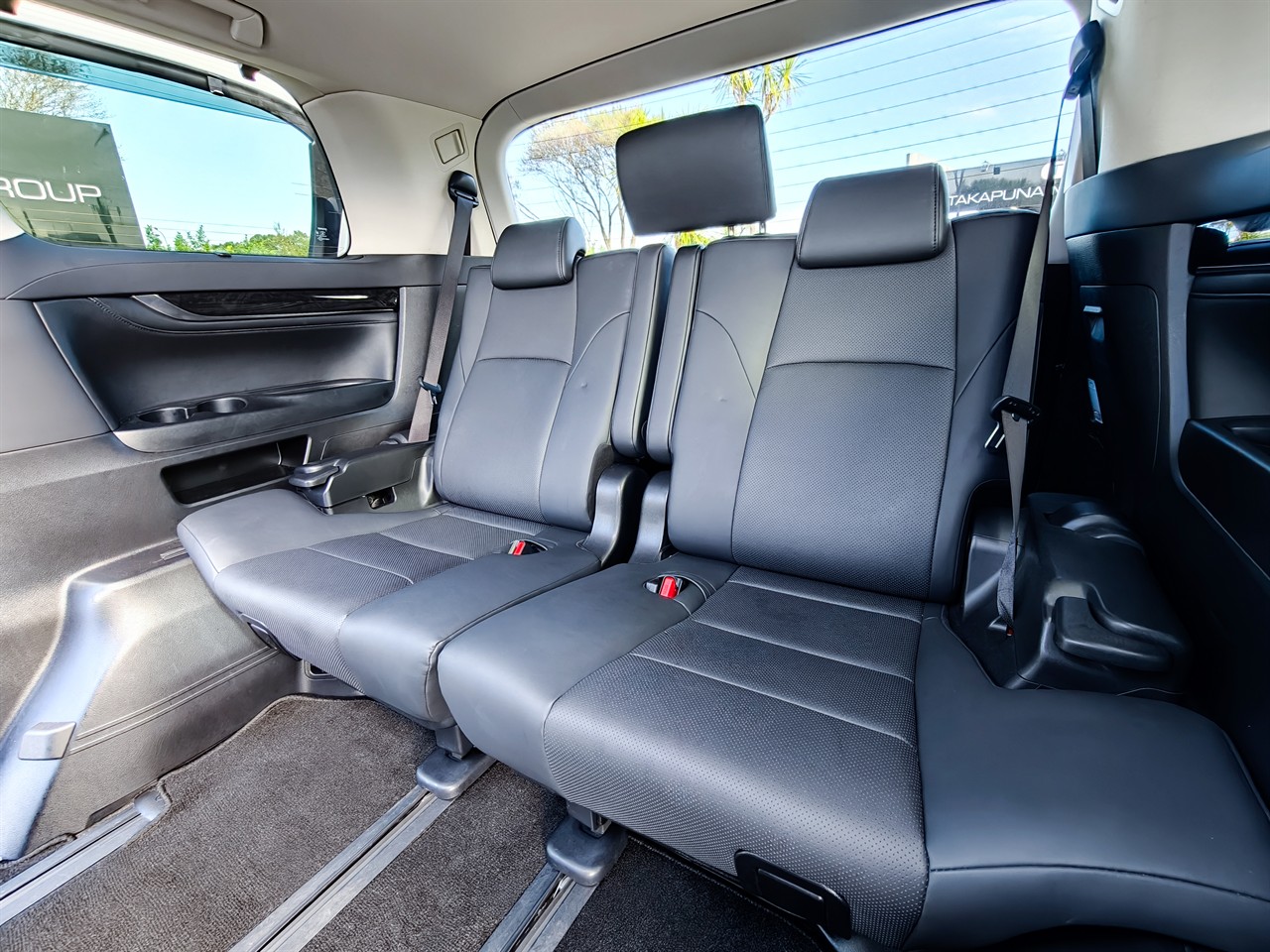 2022 Toyota Alphard