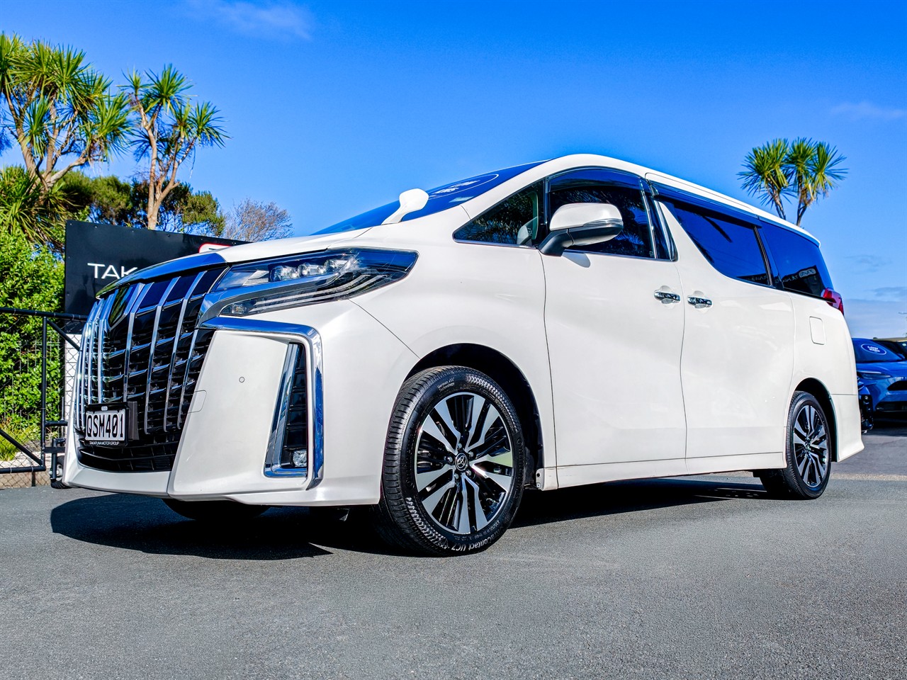2022 Toyota Alphard