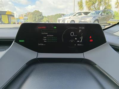 2024 Toyota Prius - Thumbnail