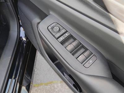 2024 Toyota Prius - Thumbnail