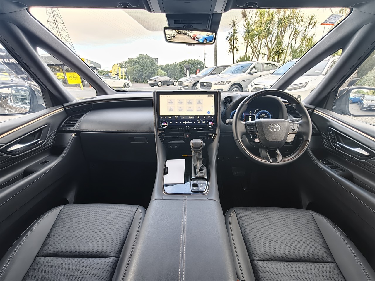 2025 Toyota Alphard