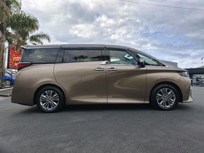 2025 Toyota Alphard - Thumbnail