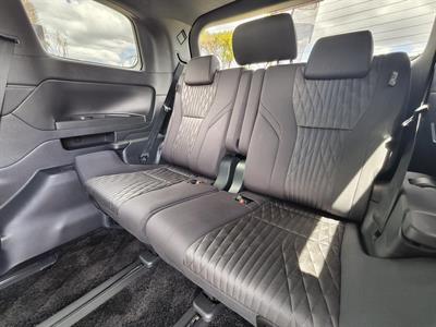 2025 Toyota Alphard - Thumbnail