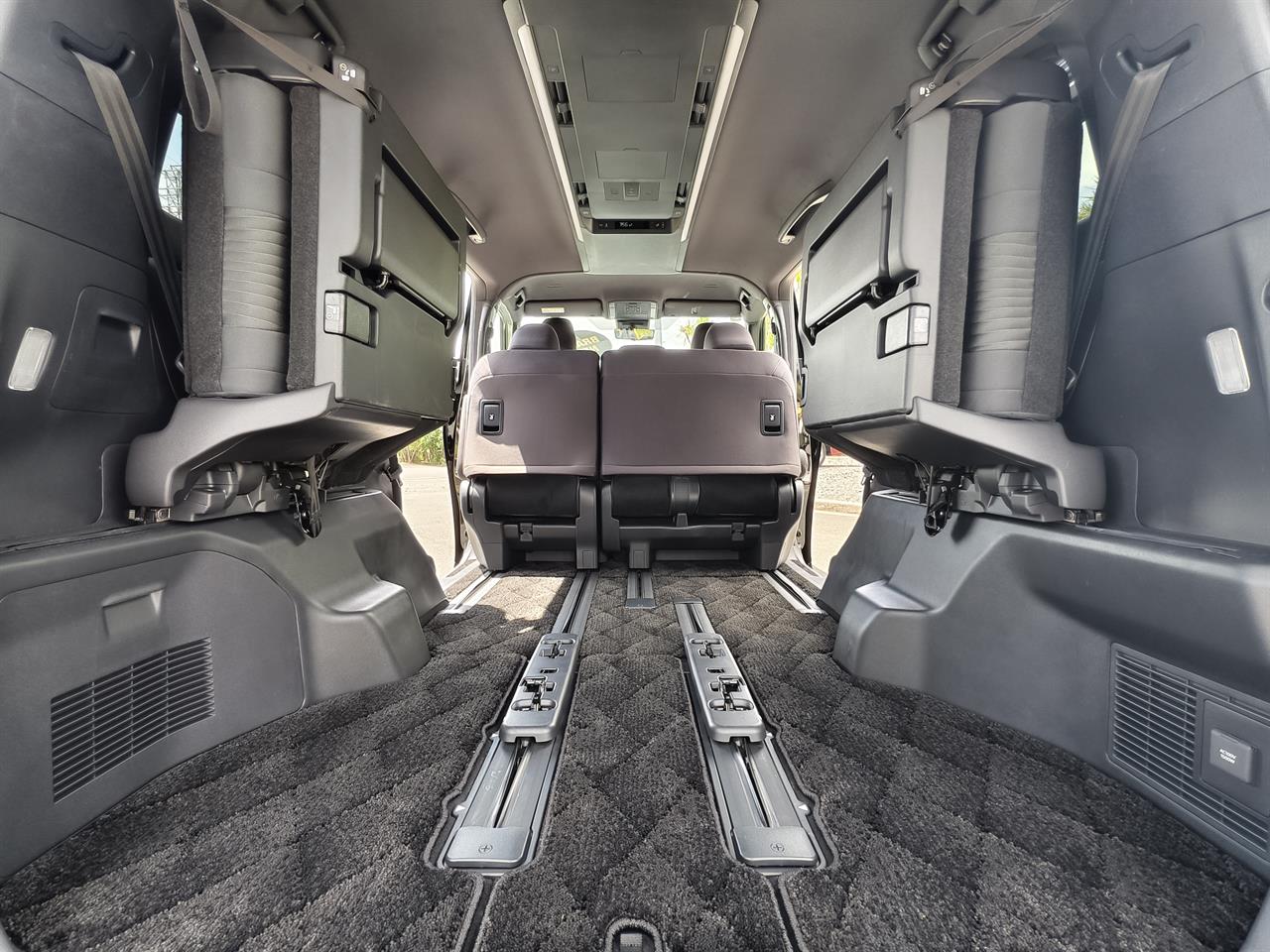 2025 Toyota Alphard