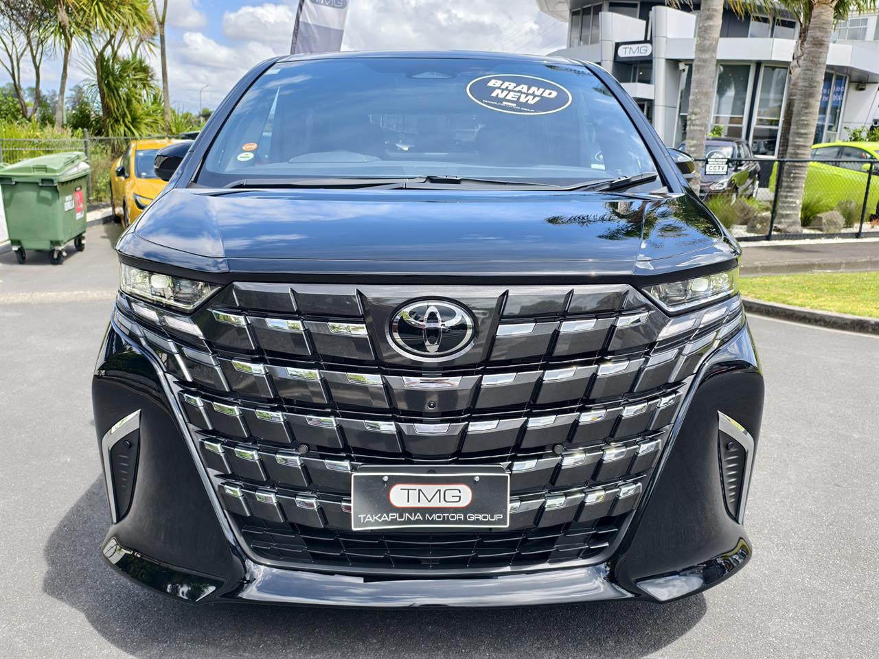 2025 Toyota Alphard