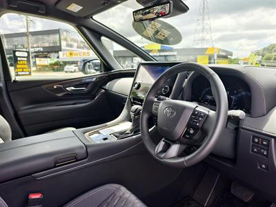 2025 Toyota Alphard - Thumbnail