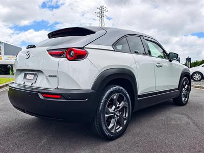 2022 Mazda MX-30 - Thumbnail