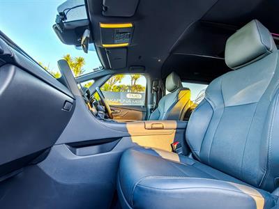 2023 Toyota Alphard - Thumbnail