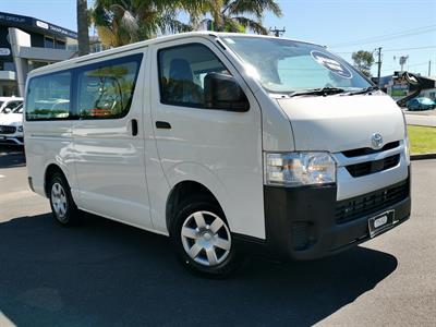 2025 Toyota Hiace - Thumbnail