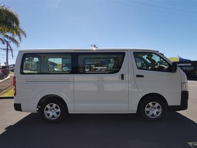 2025 Toyota Hiace - Thumbnail