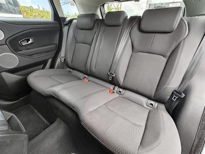 2017 Land Rover Range Rover - Thumbnail