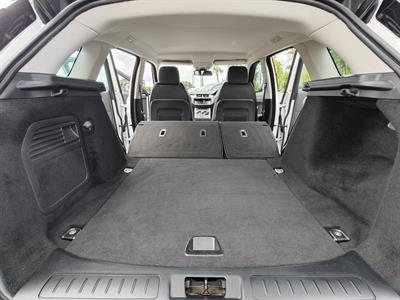 2017 Land Rover Range Rover - Thumbnail