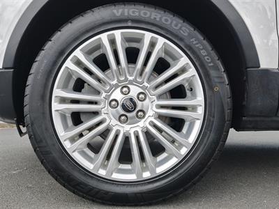 2017 Land Rover Range Rover - Thumbnail