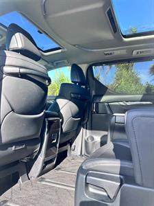 2023 Toyota Alphard - Thumbnail